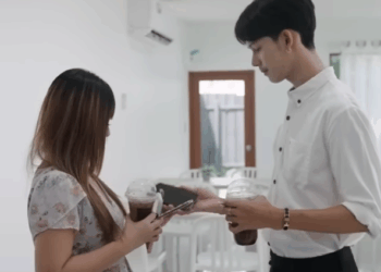 D2611028 แกกำล งป ดบ งอะไรพวกฉ นใช (ละครส น) DAD part2