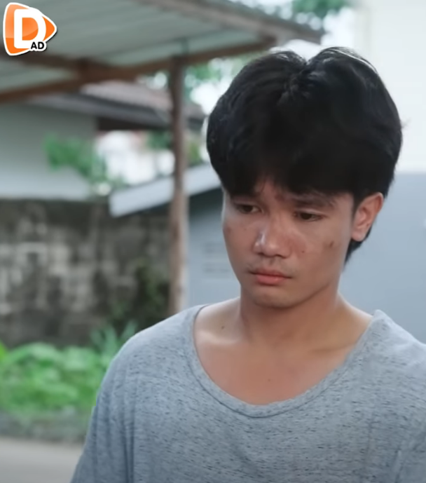 D2611049 คนร บอ มท อง