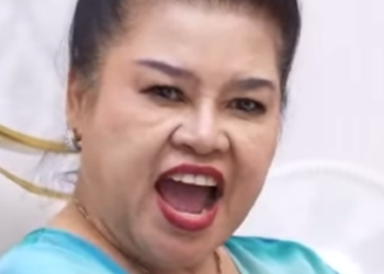 D2312033 เพชรปลอม หญ งคนน ไม ได ไว ให ใครมาด part2