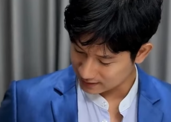 D2712071 เขาใช อถ อทำแบบน บเธอทำไม (ละครส น) หน งส นด BSC part2