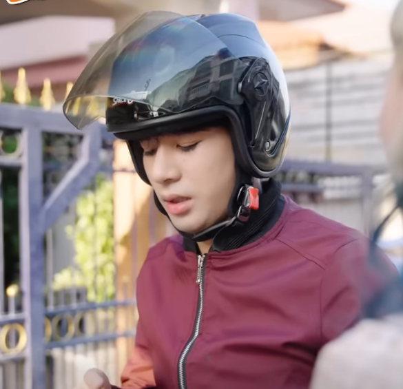 D2611154 มาซ อนท ายผมทำไม หน าผมเหม อนว นมอเตอร ไซค เหรอ (ละครส น) DAD part2