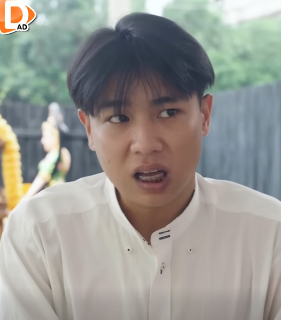 D2611178 กะเพรากระทะร อน