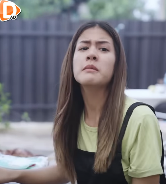 D2611181 ไก างแดง