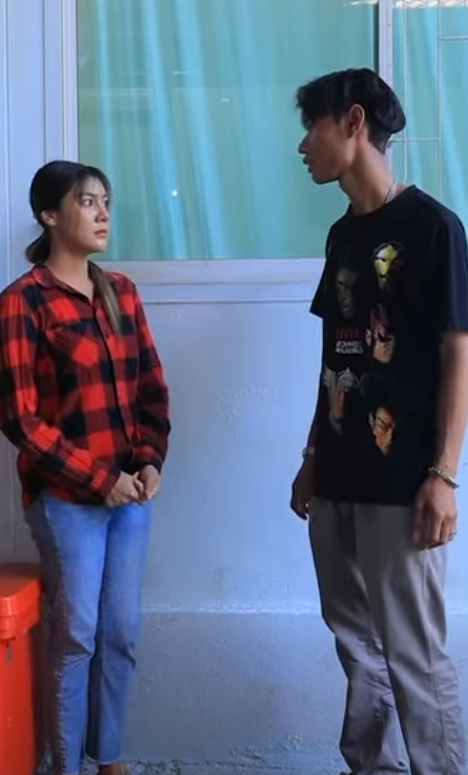 D2701017 แม าขายข าวเหน ยวไก ทอดได เพราะต วเอง(ละครส part2