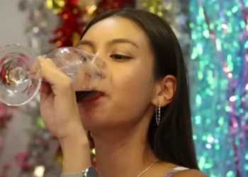 D2701077 เม ย1ผ 3ใครค อพ อของล กในท oง (ละครส น) หน งส part2