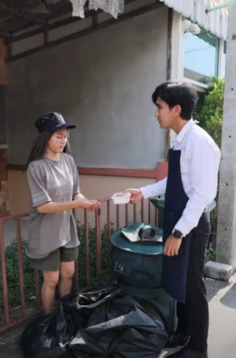 D1401214 หญ งคนน เอาแตงโมไปทอดเพ (ละครส น) สามโคกฟ part2