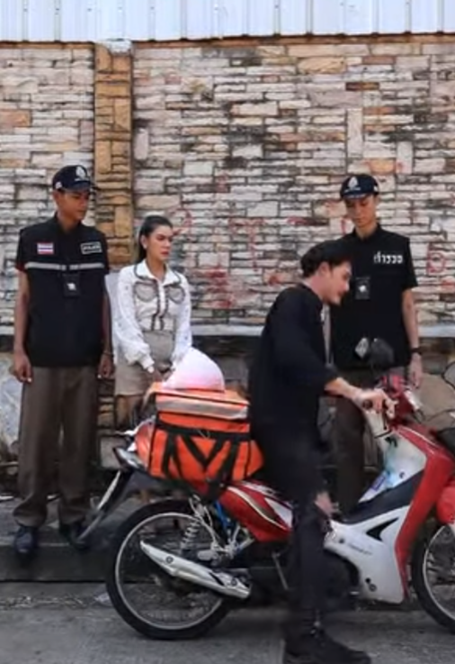 D1401324 เด กชายในกSะเป าส งOาหาร (หน งส น) สามโคกฟ part2