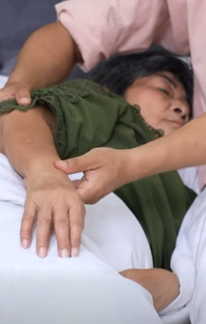 D1401368 ชายคนน แอUต ดอะไรท หล งเธO (หน งส น) สามโคกฟ part2