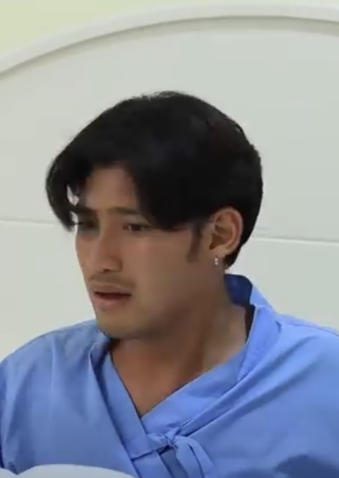 D2001182 เม อเขาต องเล Oก ระหว างทOงก บความร เขาจะเล อกอะไร (หน งส น) สกายฟ part2