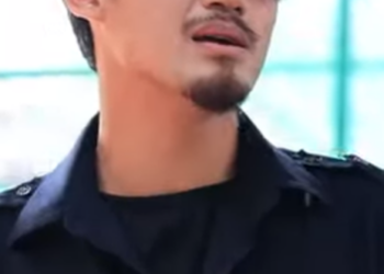 D2201046 เด กข ดรองเท าเก บกระเป าต งค ได แต ดท ายโดuป ายส (ละครส น) สกายฟ part2