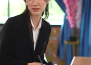 D0202037 คนกวาดขยะอยากก นหร แต ไม สภาพการแต งกายของต วเอ part2