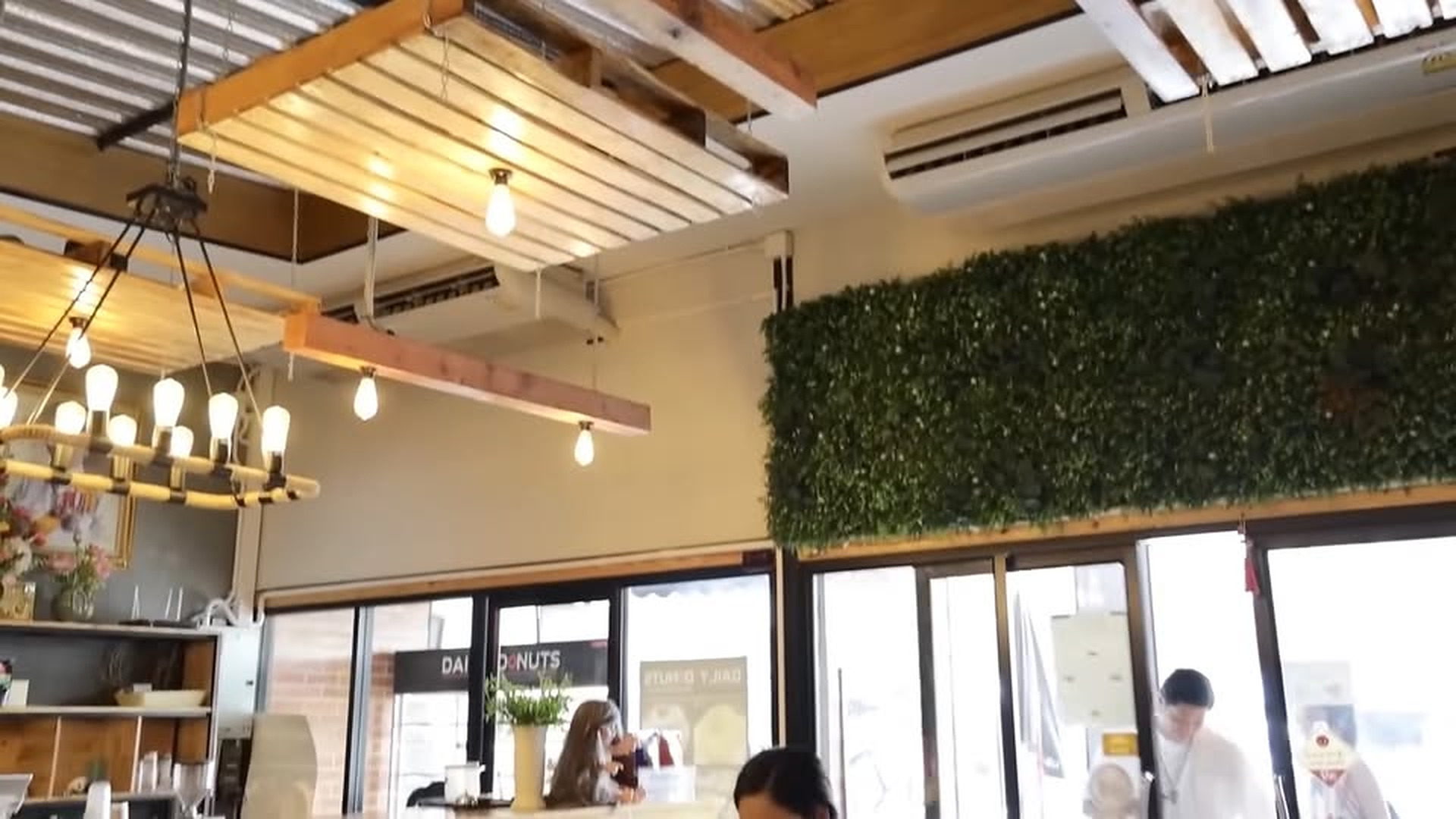 D0104007_หลอกVายแอปเปิ้ลปลอม เพื่อหาเงินเลี้ยงแม่ (หนังสั้น) | BSC Films_part2 | Delila Fee